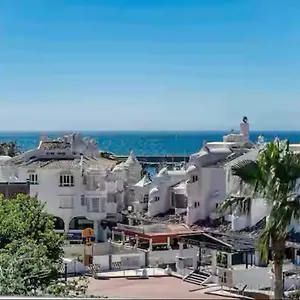 apartamento-alay-en-puerto-marina-vistas-playa.1costadelsol.com/